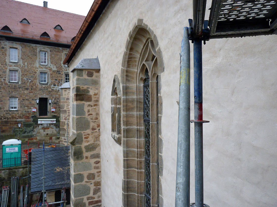 Abbau des Gerüstes an der Südseite (Foto: Karl-Franz Thiede)